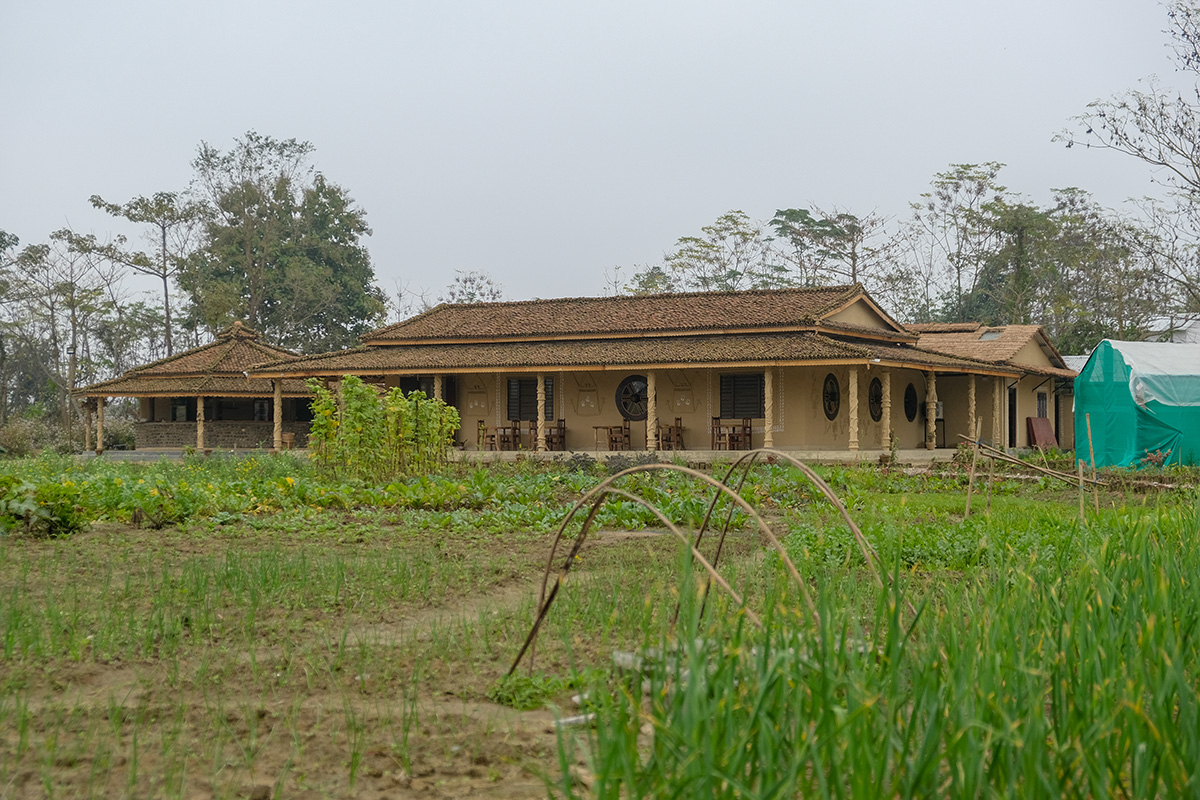 Crafting Experiences at the Tharu Community Lodge